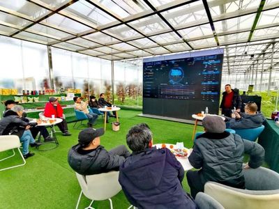 科技賦能農(nóng)業(yè) 德陽市老科協(xié)專家團(tuán)考察什邡蔬菜產(chǎn)業(yè)園，助推新材料技術(shù)落地